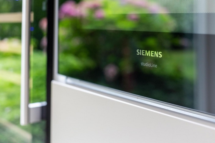 detailfoto van siemens keukenapparatuur