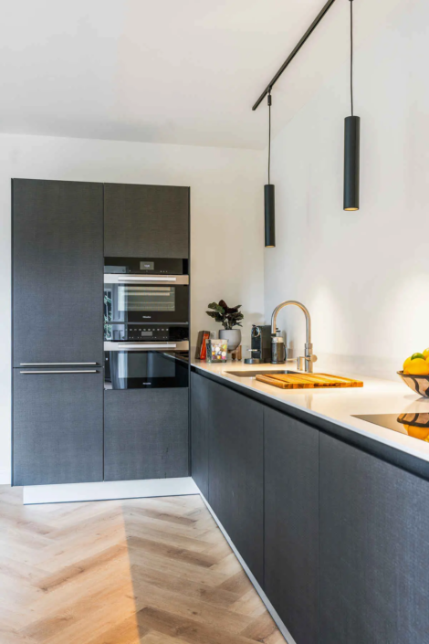 Keuken in Amersfoort: Marit en Mathieu's moderne keuken met maatwerk van bulthaup