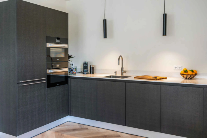 Keuken in Amersfoort: Marit en Mathieu's moderne keuken met maatwerk van bulthaup
