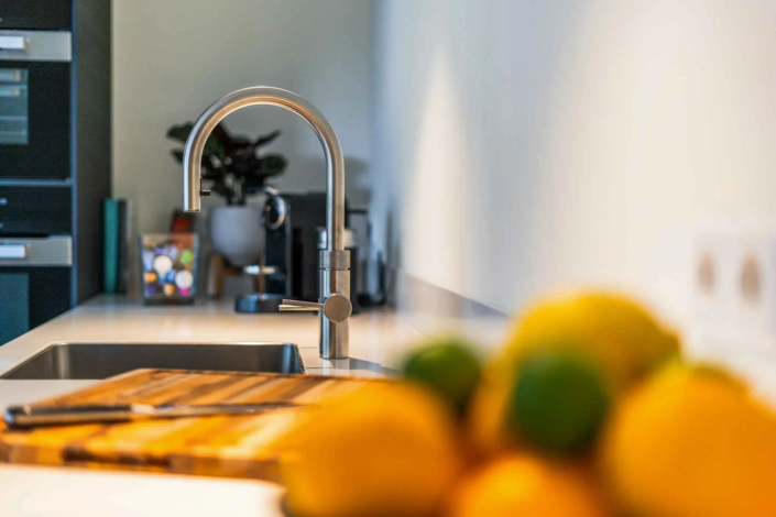Keuken in Amersfoort: Marit en Mathieu's moderne keuken met maatwerk van bulthaup